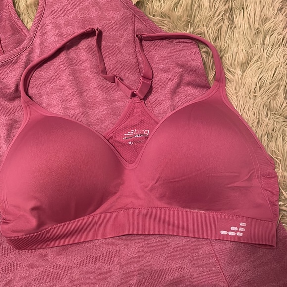 NWOT Sports Bra and Tank Bundle - Picture 2 of 4